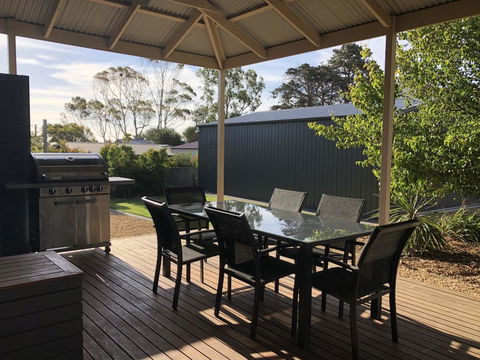 7 Horizon Parade - Accommodation Adelaide 1