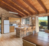 75 River Rd - Tabourie Hideaway - Accommodation Adelaide