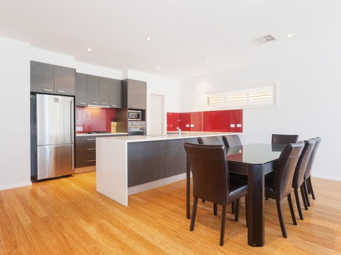 7a Judith Street - Stunning Duplex With Ducted Air Conditioning - Accommodation Adelaide 2
