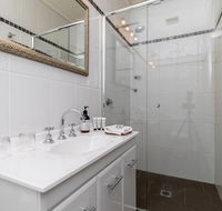 94Best Apartments - Accommodation Adelaide