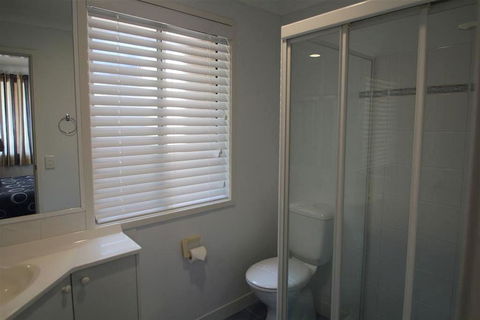 @ WAVERIDER 2 - Accommodation Adelaide 1
