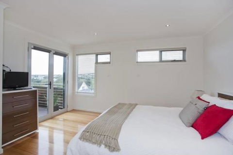 A Beautiful Beach House Torquay - Accommodation Adelaide 2