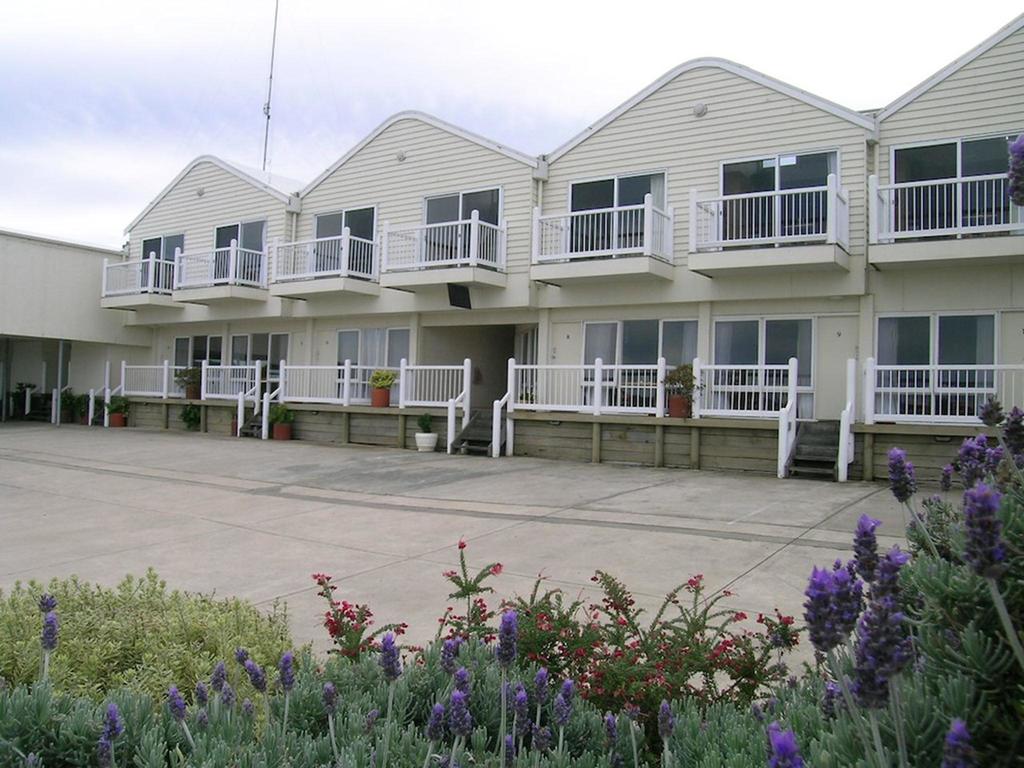 Skenes Creek North VIC Accommodation Adelaide