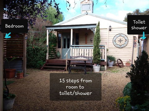 A La Folly - Accommodation Adelaide 1