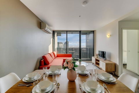 A Modern 2BR CBD Apt, City Views, FREE Parking - Accommodation Adelaide 3