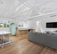 A PERFECT STAY - Sunset Beach - Summer Breeze - Accommodation Adelaide