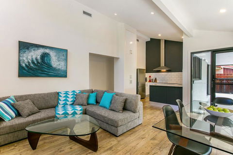 A SWEET ESCAPE - At The Beach - Accommodation Adelaide 1