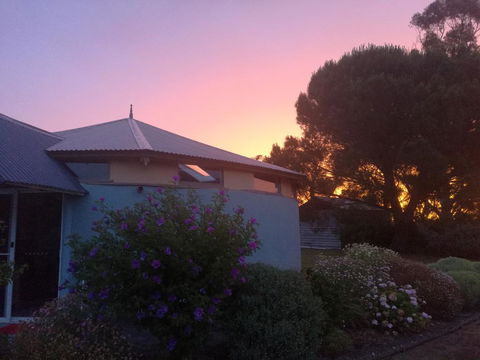 A Victor Harbour Retreat Aldinga-The Round Cottage - Accommodation Adelaide 1