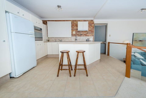 A Yachtsmans Rest, Unit 4/37 Victoria Parade - Accommodation Adelaide 2