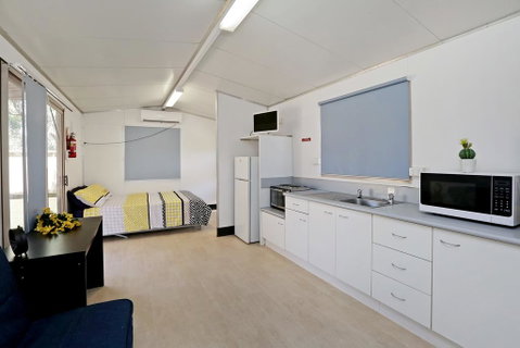 AAOK Moondarra Accommodation Village - Accommodation Adelaide 0