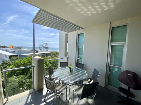 Absolute Beachfront - Cabarita Beach - Ocean Views - 3 Bed Apartment - Accommodation Adelaide 1