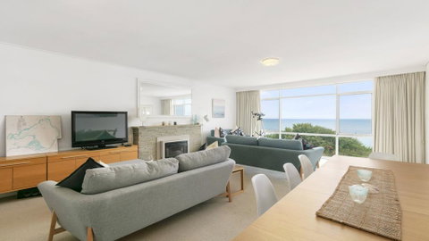 ABSOLUTE BEACHFRONT - FRANKSTON - Accommodation Adelaide 0
