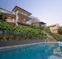 Absolute Waterfront Lakehouse Fishing Point Waterfront Pool Jetty - Accommodation Adelaide