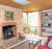 Adelaide Hills 'Camellia Cottage' - WiFi - Accommodation Adelaide