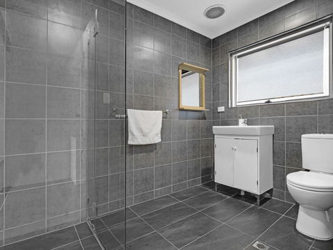 Adelaide Holiday Homes - Accommodation Adelaide 1