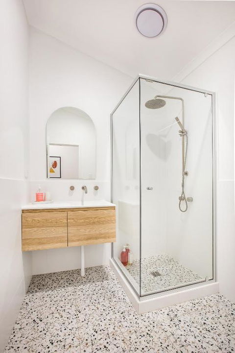 EM Apartments - Accommodation Adelaide 2