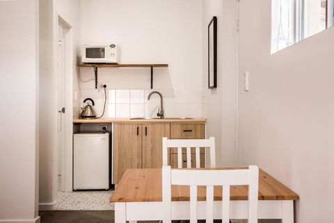 EM Apartments - Accommodation Adelaide 4