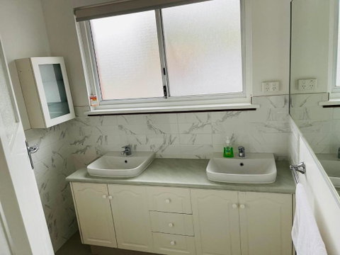 Executive Central Home - Accommodation Adelaide 2