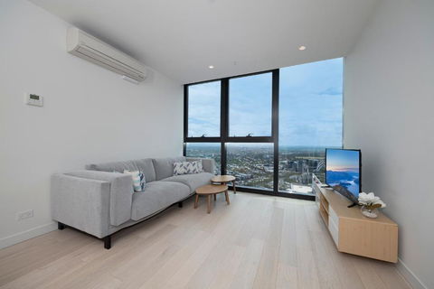 EQ Tower Modern Apartments Melbourne Central CBD - Accommodation Adelaide 3