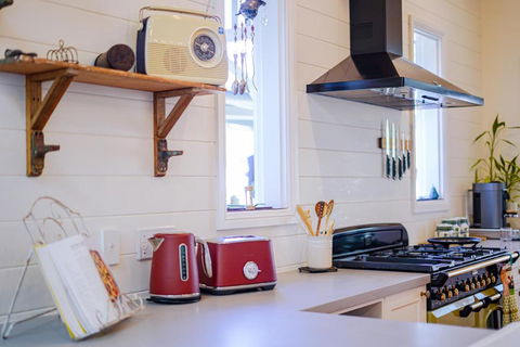 Entire Boutique Home - The Rustic Cottage - Canungra - Accommodation Adelaide 4