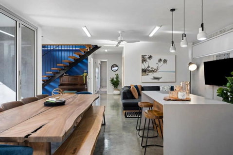 Exquisite Beachside Mansion - Accommodation Adelaide 1