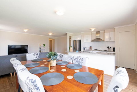 Family Home For A Fiesta - Accommodation Adelaide 0