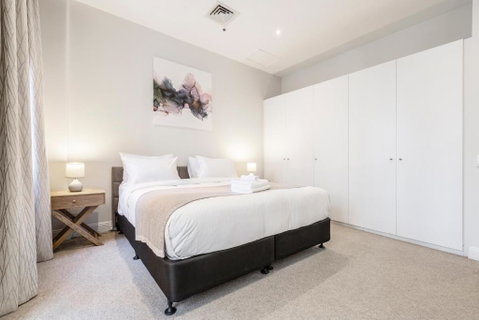 Fabulous Collins Street Luxury 2 BR Apartment - Accommodation Adelaide 3