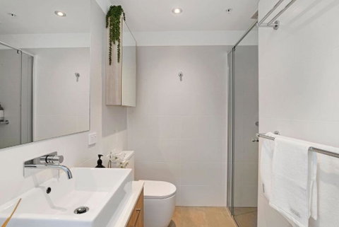 Frank & Franki @ West Franklin - Accommodation Adelaide 1