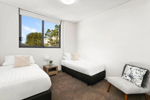 GLAD3 Gladesville Getaway Bright & Contemporary - Accommodation Adelaide 2