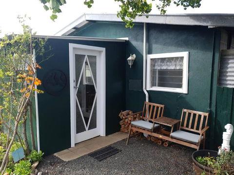 Handsome Hills Dairy Retreat - Accommodation Adelaide 0