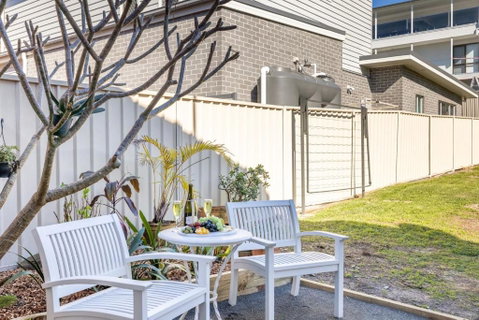 Hanks Corlette House, 49 Pantowora St - Pet Friendly, Air Con, Boat Parking, Wi-Fi - Accommodation Adelaide 3
