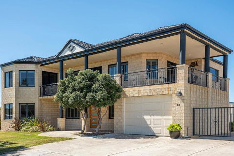 Happy Daze - Accommodation Adelaide 0