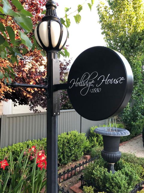 Hollidge House 5 Star Luxury Apartments - Accommodation Adelaide 0