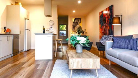 Hotel Trentham Villa 2 - Accommodation Adelaide 0