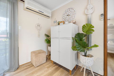 INVERLOCH Beach House - Accommodation Adelaide 2