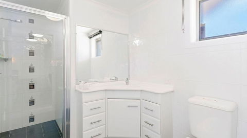 Adrift Apartments - Accommodation Adelaide 2