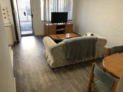 Affordable Comfortable Inglewood Apartment+Pool - Accommodation Adelaide 1