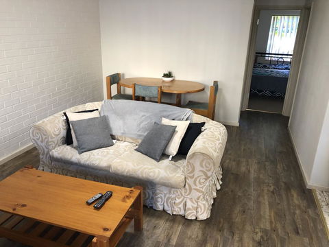 Affordable Comfortable Inglewood Apartment+Pool - Accommodation Adelaide 2