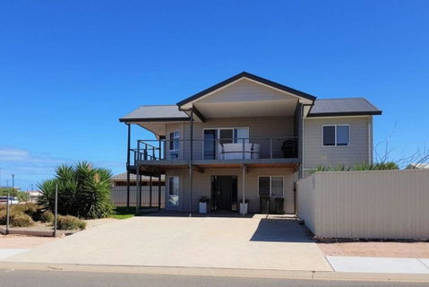 Agape Holiday Home - Accommodation Adelaide 0