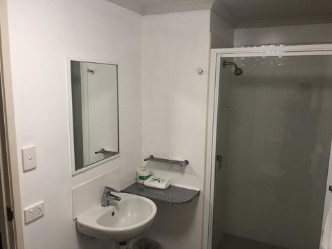 Airlie Waterfront Accommodation - Accommodation Adelaide 3