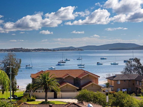 Aislinn' 3/273 Corrie Parade - Air Con, Water Views, BBQ - Accommodation Adelaide 0