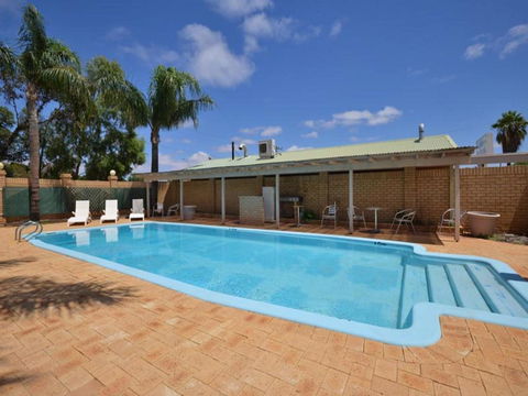 Albion Hotel - Accommodation Adelaide 0