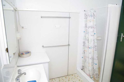 Almare, 7 Gowing Street - Accommodation Adelaide 3