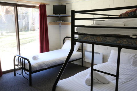 Alpha 8 - Accommodation Adelaide 2