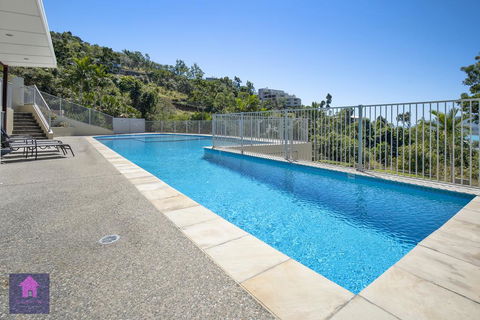 Amazing Ocean Views, Pool, Award Winning Location, Airlie Beach - Accommodation Adelaide 1