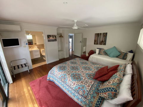 Anchors B&B - Accommodation Adelaide 0