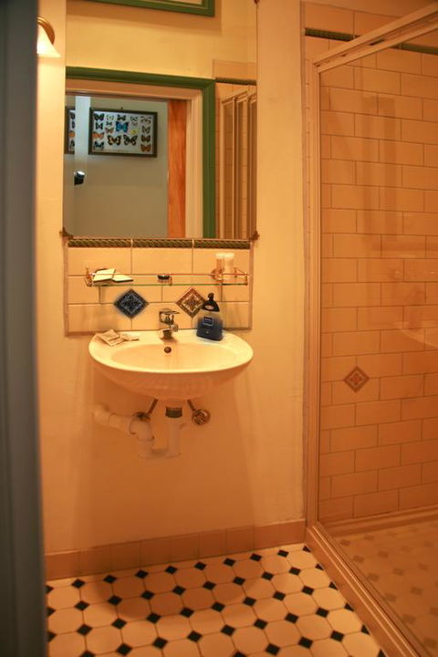 Annesley House - Accommodation Adelaide 3