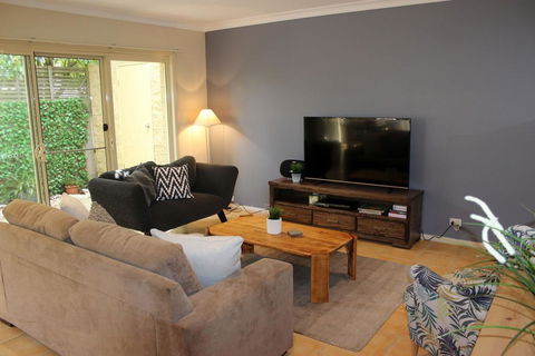 Annie's Place - Accommodation Adelaide 3