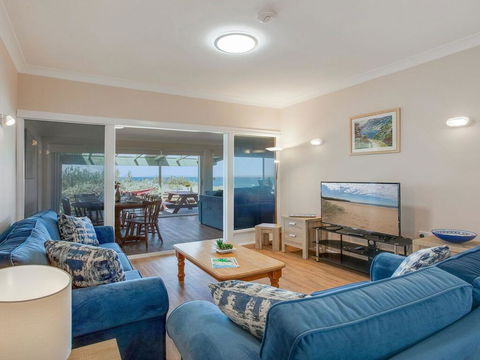 Antonio's Paradise - Spectacular Views Over Warrain Beach - Accommodation Adelaide 2