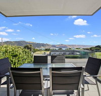 APOLLO BLUE 4 - modern waterfront apartment - Accommodation Adelaide